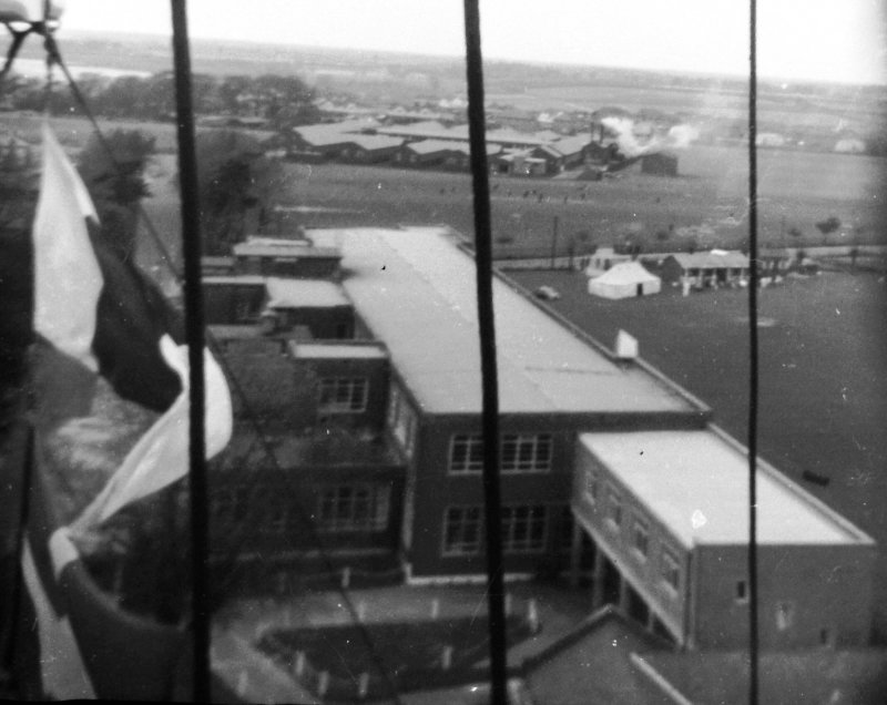 1966, 14TH NOVEMBER - CHRIS KNIGHT, 89 RECR., DUNCAN, 13 MESS, THE ANNEXE FROM THE MAST.jpg