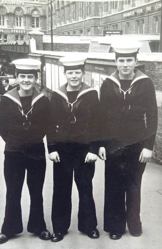 1965, JULY - MICHAEL SMITH, ME AND MY MATES NEAR LIVERPOOL STREET STATION.jpg