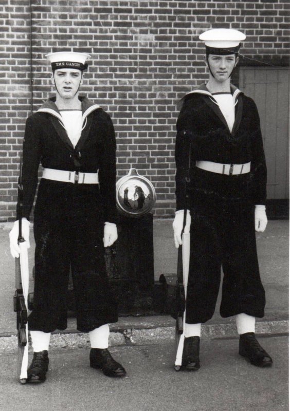 1969, 14TH JANUARY - MIKE WALKER, MYSELF ON RIGHT WITH GRAEME LOWDEN, READY FOR GUARD DUTY.jpg