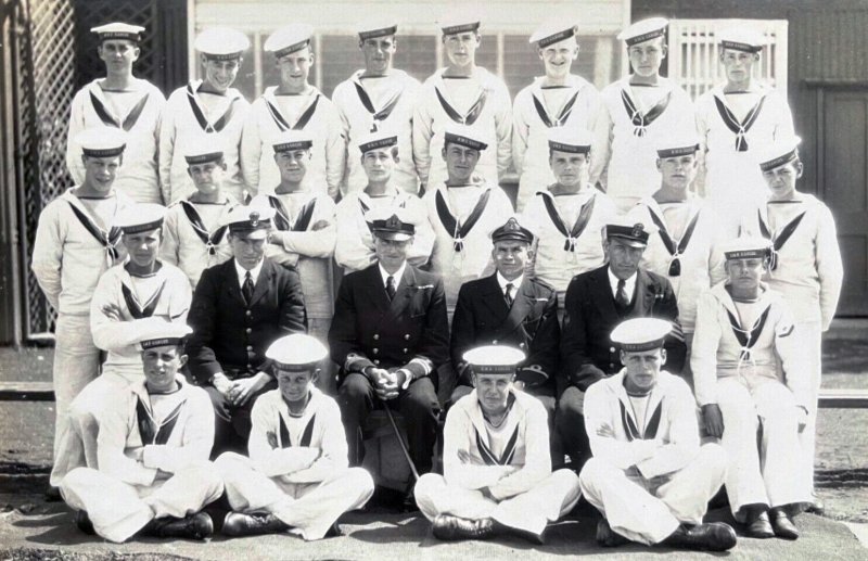 UNDATED - UNKNOWN CLASS, WITH OFFICERS AND INSTRUCTORS..jpg