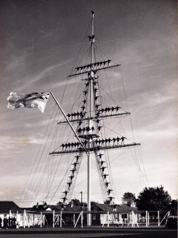 1966 - DICKIE DOYLE, MAST MANNED.jpg