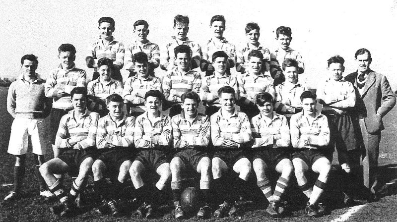 1954, JANUARY - MIKE FORD, DRAKE, 371 CLASS, GANGES RUGBY TEAM, NAMES WANTED, SEE BELOW