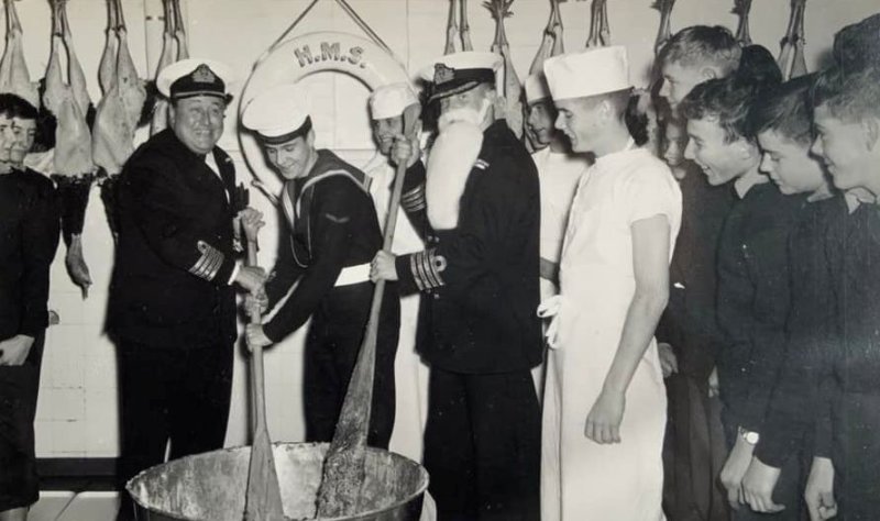 1966 - DEREK ROBISON, STIRRING THE CHRISTMAS PUDDING.jpg