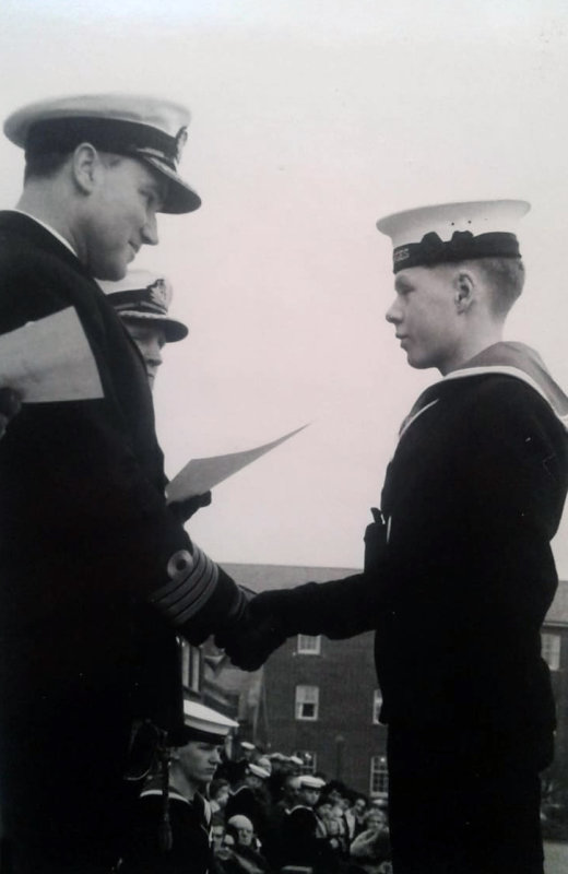 1967, 16TH OCTOBER - JAN GUY, GRENVILLE, 171 CLASS AND JME QUINN AWAITING PRESENTATION..jpg