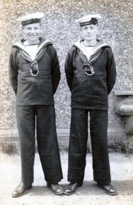 UNDATED - 2 UNKNOWN BOYS, NAMES PLEASE.