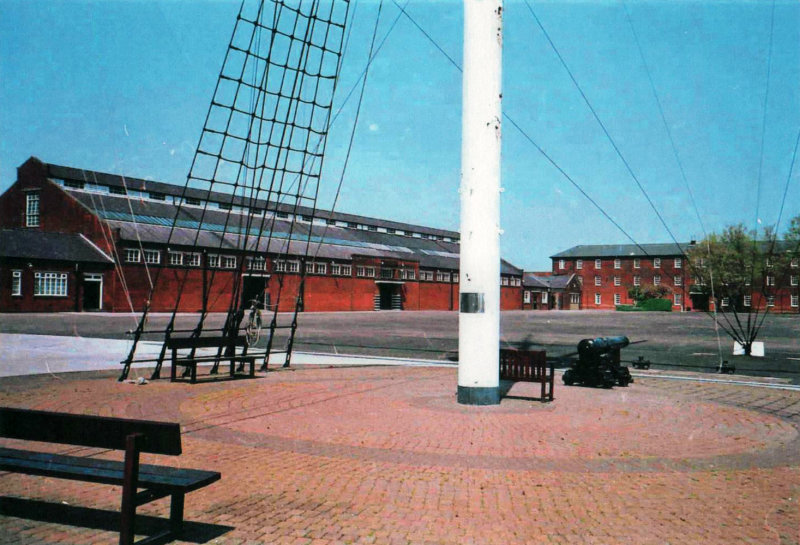 1999, 5TH MAY - MAST SHOWING RESTORATION PLAQUE [NOW IN THE MUSEUM] AND PARADE GROUND - PLANNING PROJECTION.jpg