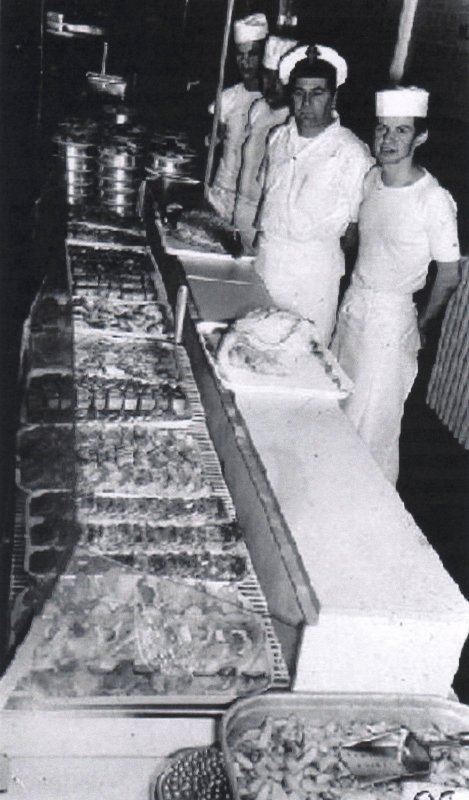 1959 - COOKS IN THE CMG..jpg