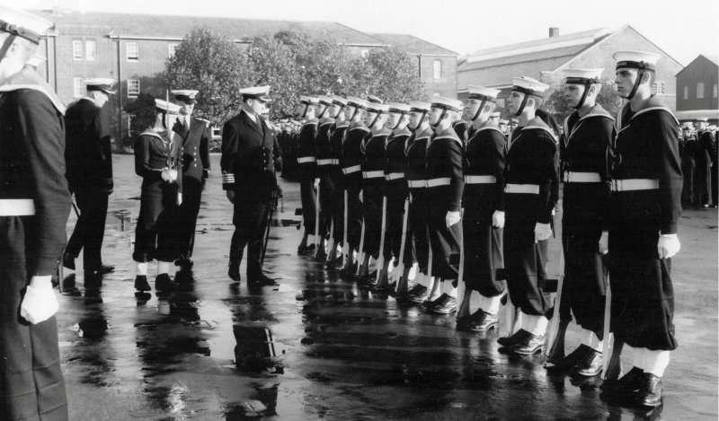 1969, 6TH MAY - PETER LORD, 10 RECR., BLAKE, 202 CLASS, CAPTAIN INSPECTING GUARD..jpg