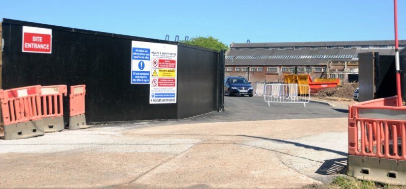 2022, 30TH JUNE - DAVID RYE, FROM SHOTLEY LOCAL MEDIA, NEW GATE ON B1456 FOR CONSTRUCTION TRAFFIC.jpg