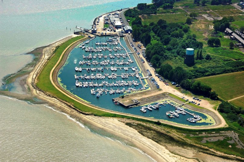 UNDATED - DICKIE DOYLE, SHOTLEY MARINA, USED TO BE THE LOWER PLAYING, RUNNING TRACK ETC..jpg