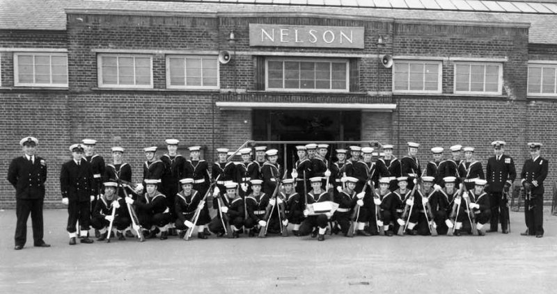 1965-96 - KEITH KIRK, 77 RECR., GRENVILLE, 741 CLASS, JNAM2 TO LT. CDR., GUARD, I'M 3RD FROM LEFT FRONT ROW..jpg