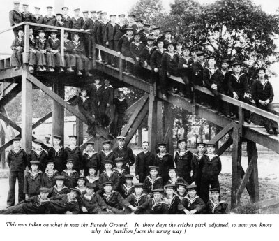 UNDATED - DICKIE DOYLE, SEE INFO BELOW PHOTO, THIS IS THE PLATFORM USED FOR SWINGING THE LEAD ETC.