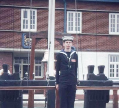 1975, 11TH FEBRUARY - PHIL FRIEND, Q.D., PASSING OUT DAY..jpg