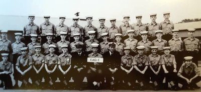 1971. SEPTEMBER - STEVE BEERLING, 28 RECR., ANNEXE, EAGLE MESS. I AM BACK ROW 2ND FROM RIGHT. THEN DRAKE DIV., 9 MESS.