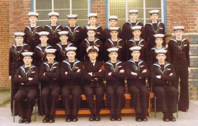 1976, 6TH JANUARY-ALF CROSSMAN, RESOLUTION, PO BILL ROEBUCK, HART ON HIS RIGHT, TAYLOR FAR RIGHT MID ROW, I AM FAR LEFT MID ROW.