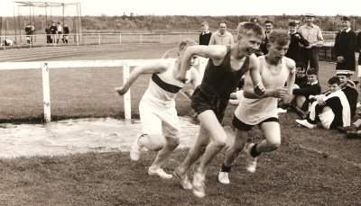 1962, JULY - TERRY WATERSON,  THE INTER DIV. STEEPLECHASE, IM IN THE LEAD. 1..jpg