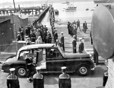 1961 - THE QUEEN ARRIVING AT SHOTLEY.jpg