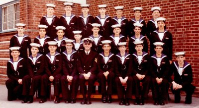 1975, 5TH AUGUST 5TH - PETE FROST, RESOLUTION, 873 CLASS, I AM 3RD FROM LEFT FRONT ROW, PAUL HEWARD 2ND FROM LEFT 2ND ROW, A.