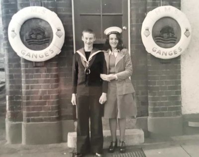 1974, 19TH NOVEMBER - PETER FEATHERSTONE-WILLIAMS, LEANDER, 554 CLASS, PASSING OUT DAY IN JANUARY 1975, D..jpg