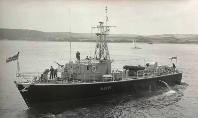1964, 21ST SEPTEMBER- PHILLIP JOHN GILLETT, HMS DITTISHAM, M2621, USED FOR SEA TRAINING.,1968-72