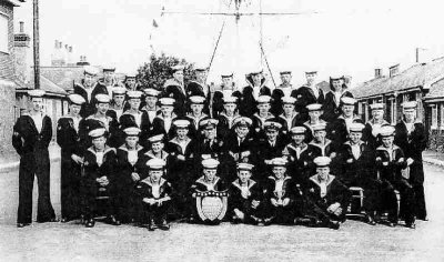1960, 2ND MAY - PETER SWANN,, 223 AND 232 CLASSES, KEPPEL DIV., DRAFT CLASSES JUNE 1961.jpg