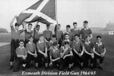 1964 - JIM LANE, EXMOUTH, 32 CLASS, 45 MESS, FIELD GUN CREW, JIM IS FRONT ROW 3RD LEFT.jpg