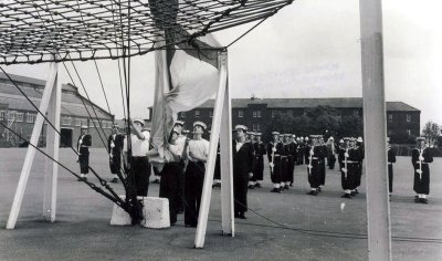 1974, 5TH MARCH - STEVE BLAKEMORE, KEPPEL DIV., COLOURS.jpg