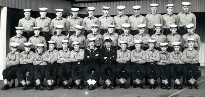 1962, 7TH JANUARY - KEN BRIERLEY, ANNEXE, I AM FRONT ROW, 2ND FROM LEFT, DAVID HORTON IS 5TH FROM LEFT, SAME ROW.jpg