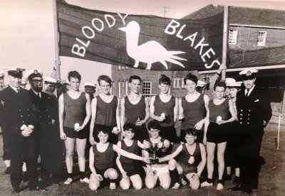 1970, 21ST APRIL - STEVE WAILES, BLAKE CROSS COUNTRY WINNERS, I'M BACK ROW 2ND RIGHT, MARTIN FRESHWATER MAYBE 2ND LEFT FRONT ROW