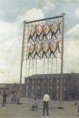 1970, 18TH MAY - ANDY FERN, 18 RECR., LADDER PRACTICE, I AM 2ND ROW FROM TOP, 2ND ONE IN.jpg