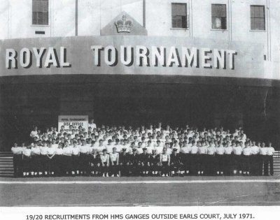 1970, 18TH MAY - ANDY FERN, 18 RECR., ROYAL TOURNAMENT, 1971, SEE INFORMATION BELOW PHOTO.jpg