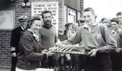 1970, 21ST APRIL - PETER JOHN GLENCROSS, 18., RODNEY, 43 MESS, 371 CLASS, CAPT.'s WIFE PRESENTING THE CUTTER TROPHY.jpg