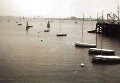 1970, 21ST APRIL - PETER JOHN GLENCROSS, 21B., RODNEY, 43 MESS, 371 CLASS, BOSUN DINGHIES NEAR ADMRALTY PIER.jpg