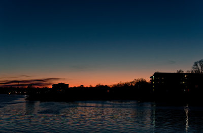 as the evening went on, the colours got richer..teensy little Mercury above the horizon
