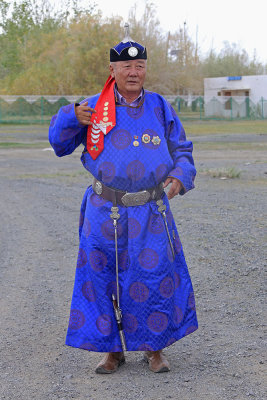 Man in traditional dress mongol v tradicionalnem oblačilu-IMG_1767-111.jpg