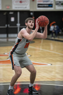 2021 Men Basketball vs ONU