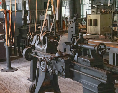 Belt driven lathe