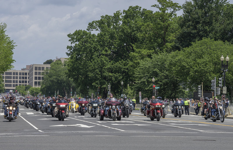 Wave of riders