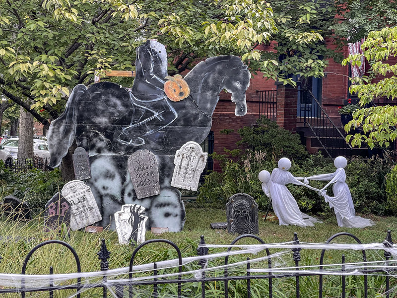 Biden and Harris replaced by the Headless Horseman