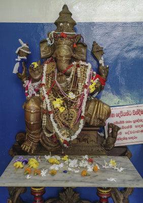 The deity Ganesha, Gangaramaya Temple