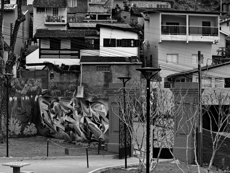 Monte Serrat square.