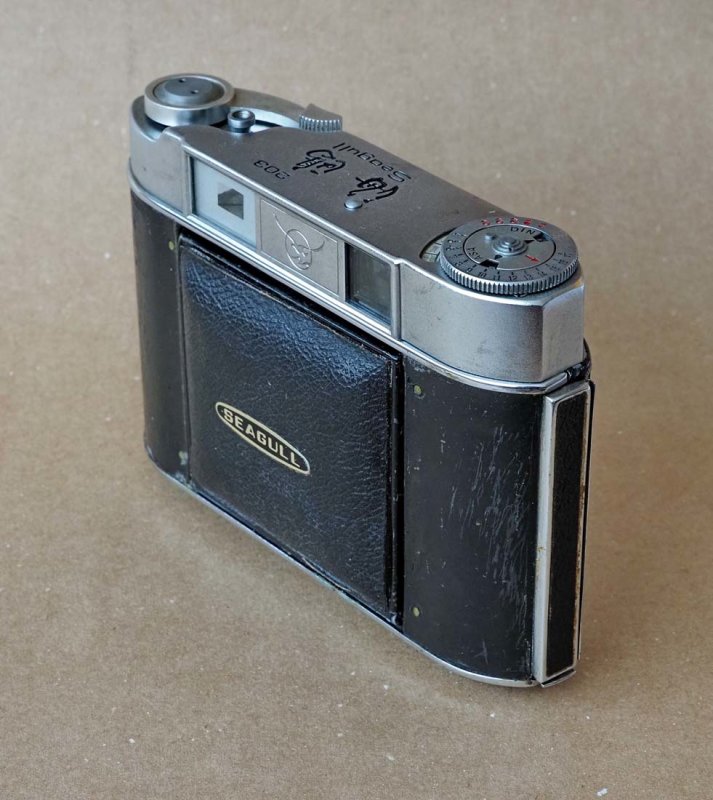The Chinese Seagull 203; folded, it is a compact camera.