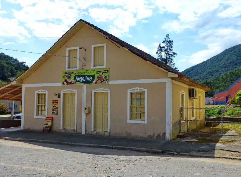 House in Angelina.