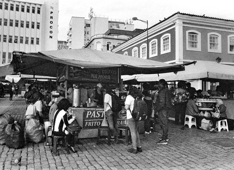 Open commerce by Conselheiro Mafra street. 