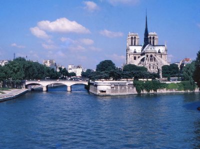 Notre Dame Cathedral viewed from the Pont de la Tournelle.