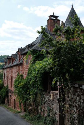 Collonges-la-Rouge.