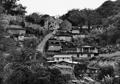 Monte Serrat square surroundings.