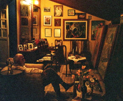 Gilberto resting in the living room (picture from film). 