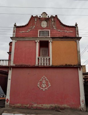 So Jos historical center; old houses. 