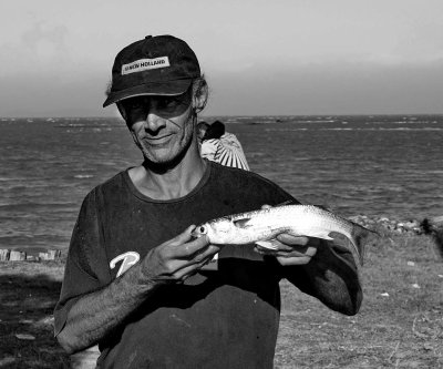 People living near the Biguau River: the fish.
